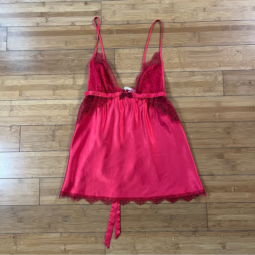 Victoria's Secret Satin Lace Babydoll Bow Flutter Back Chemise in Cherry Red
